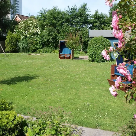 Mit Wohlfuhlgarten D 12