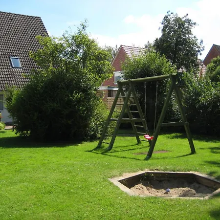Mit Wohlfuhlgarten D 12 * بوسم